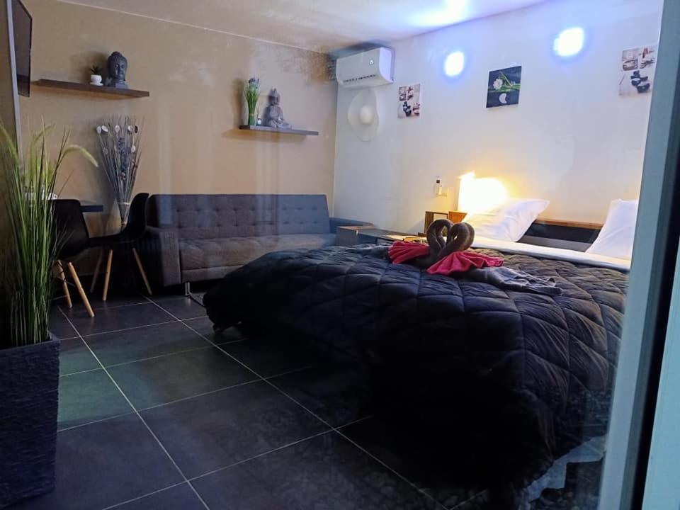 Mas La Farelle Chambre D'Hote,Fitness & Salle De Jeux Gratuite & Spa En Supplement Nimes Exterior foto